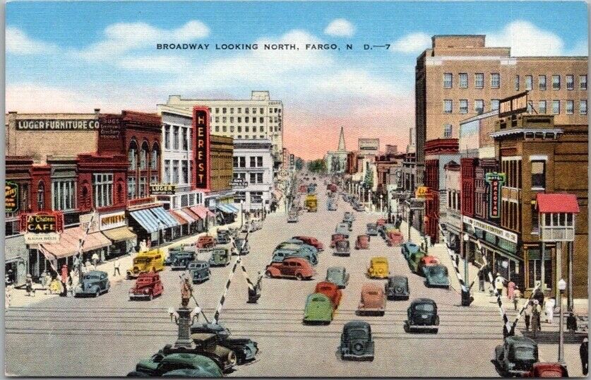 1940s Fargo, North Dakota Postcard \