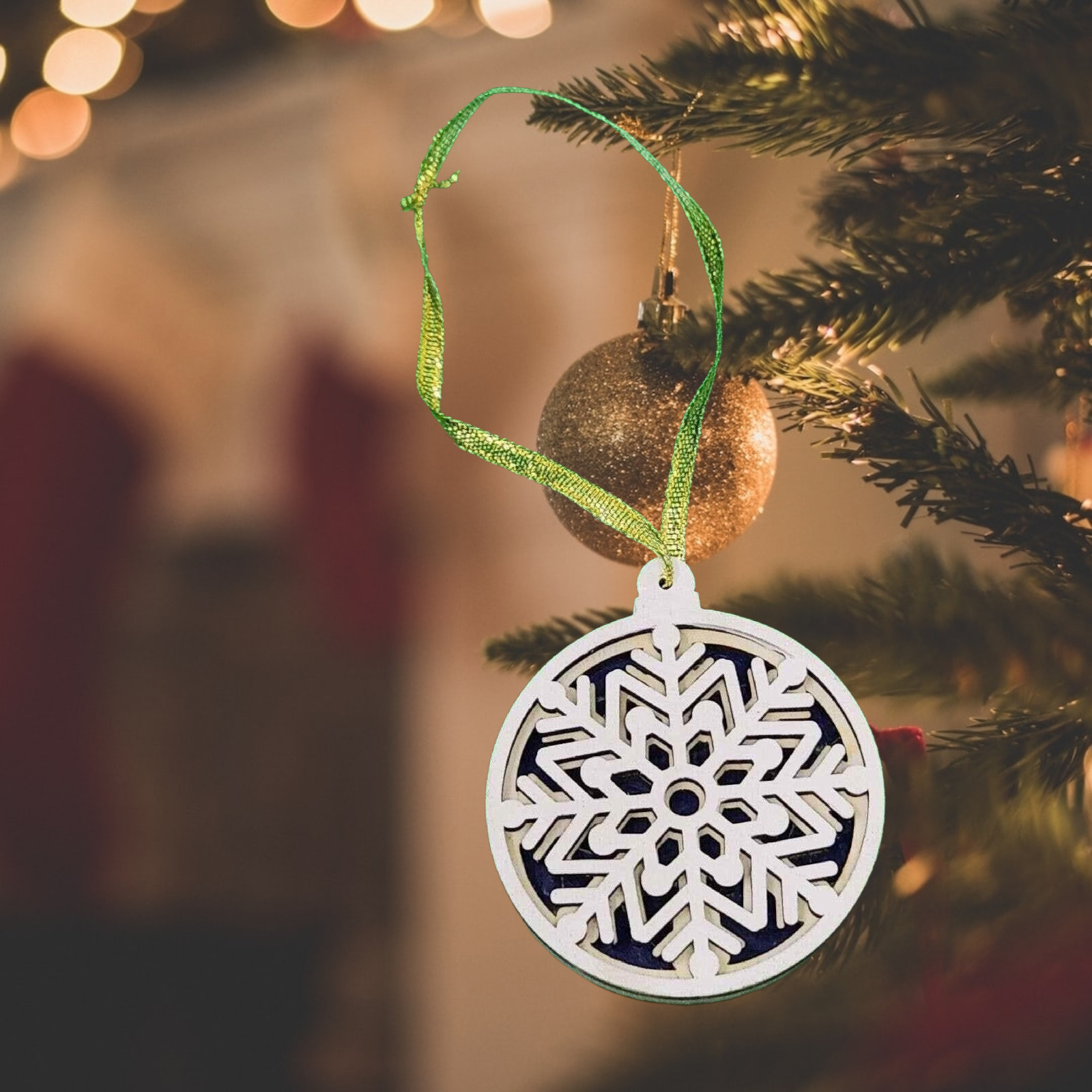 Wooden Christmas Tree Ornament Circle Bauble Snowflake Ornament Xmas