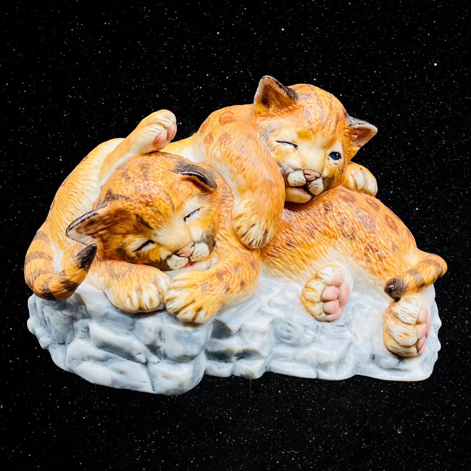 1988 Lenox Fine Porcelain Nature’s Young Played Out Figurine Cougars 3.5”T 5”W