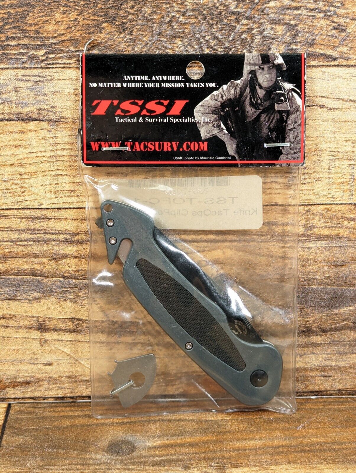 TSSI TacOps Clip Point Folding Knife Gray Handle TSS-TOFC-10 - NEW Old Stock