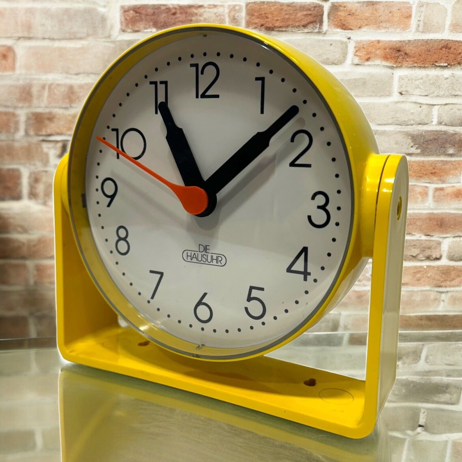 Vintage 70s DIE HAUSUHR German Yellow Desk Wall Clock Adjustable Space Age MCM