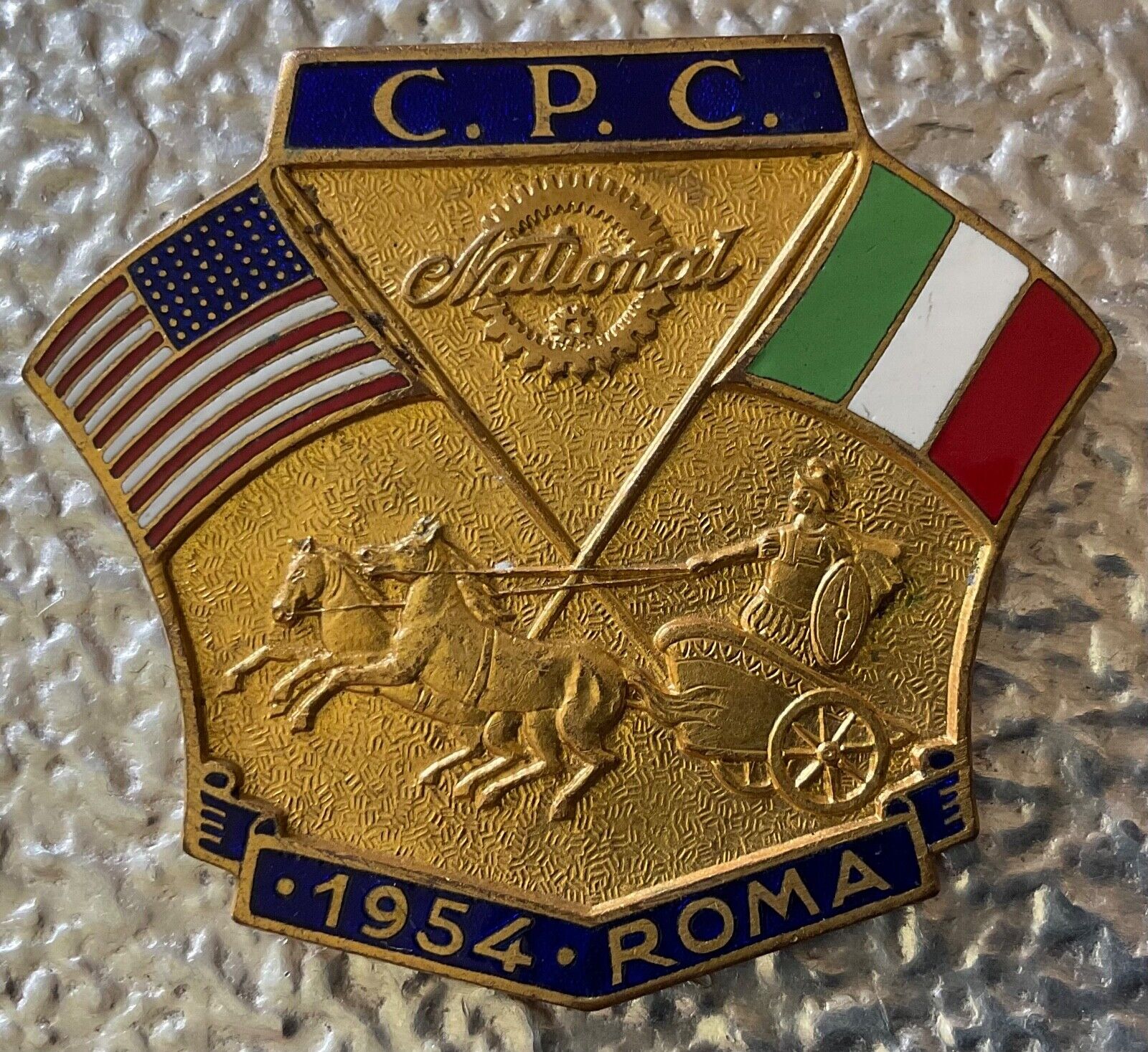 RARE 1950s NCR CORP,C.P.C NATIONAL ROMA 1954 ENAMELLED BADGE.U.S.A,ITALY FLAG