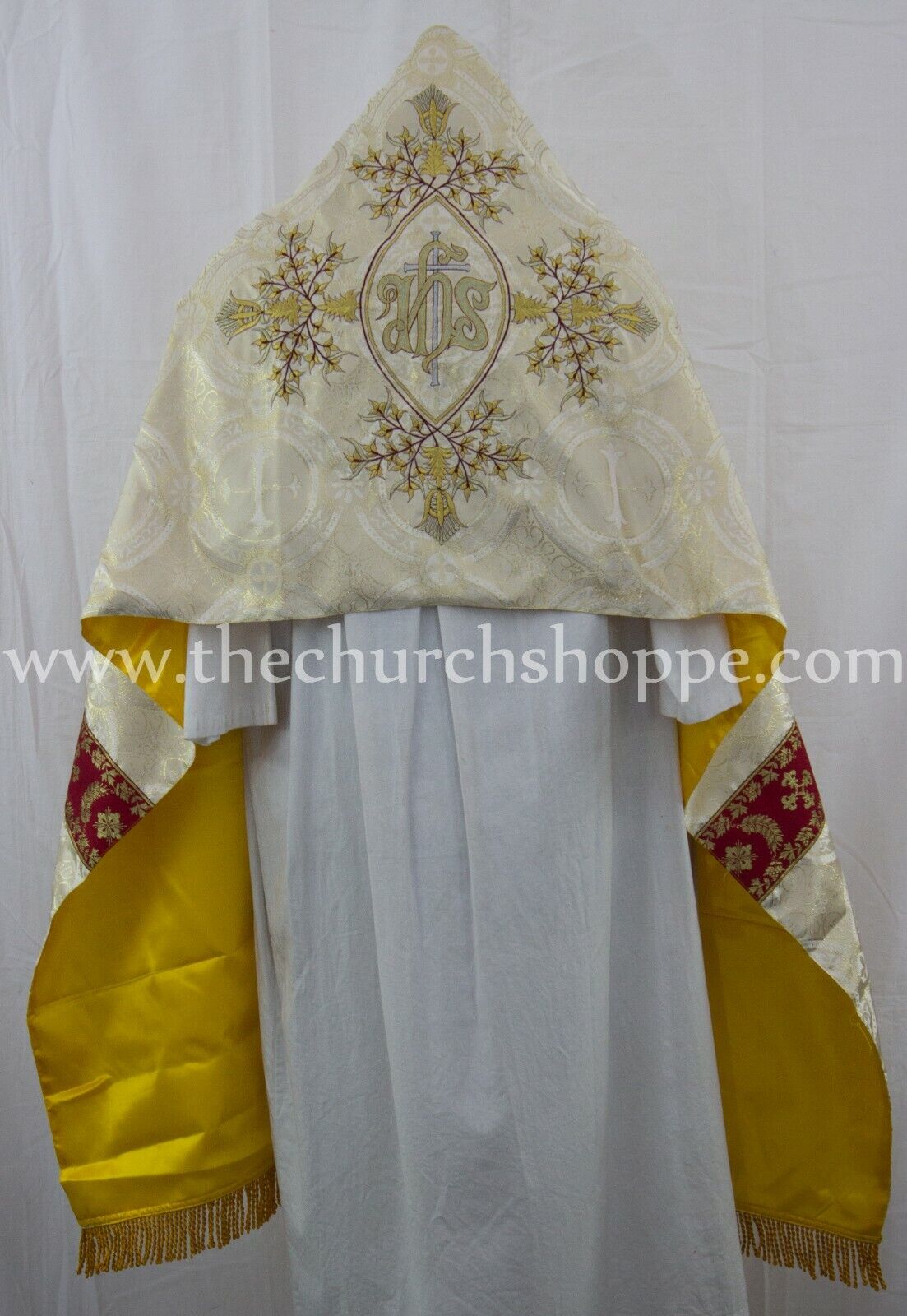 METALLIC GOLD Humeral Veil with IHS embroidery,voile huméral,velo omerale