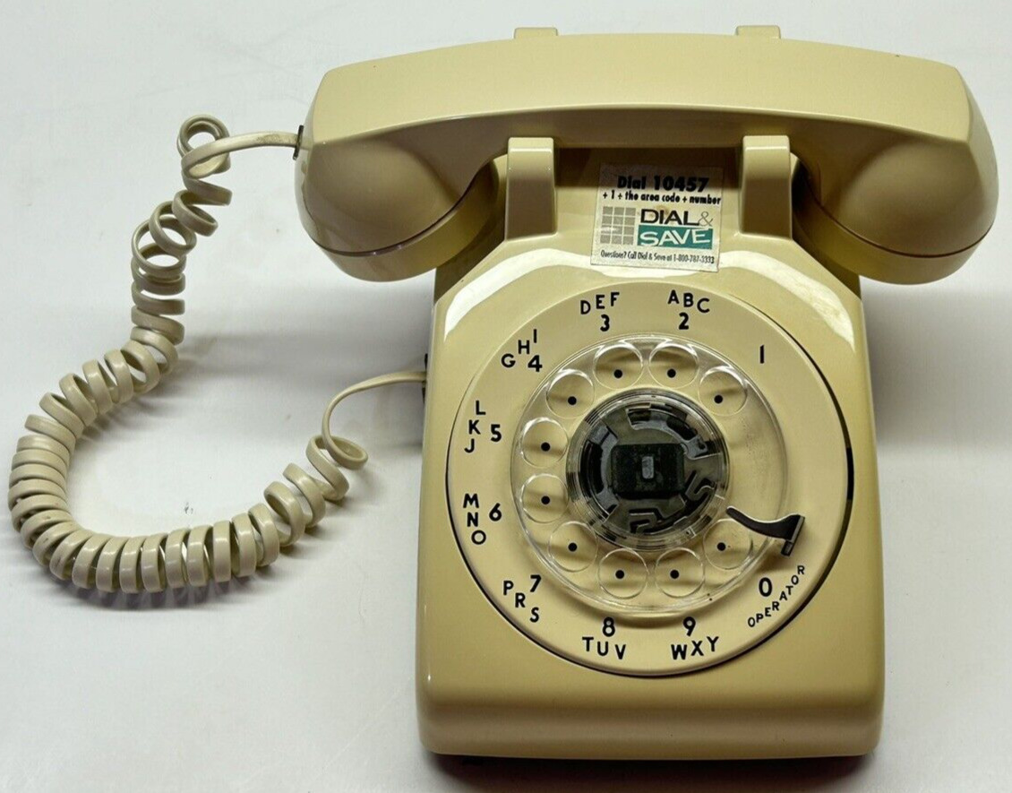 Vintage AT&T Cream/Beige/Ivory Rotary Dial Desk Phone Tested Working