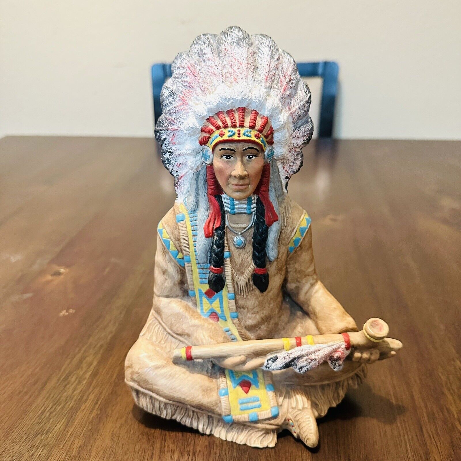 Vintage Universal Statuary Native American Indian Chief Peace Pipe Statue