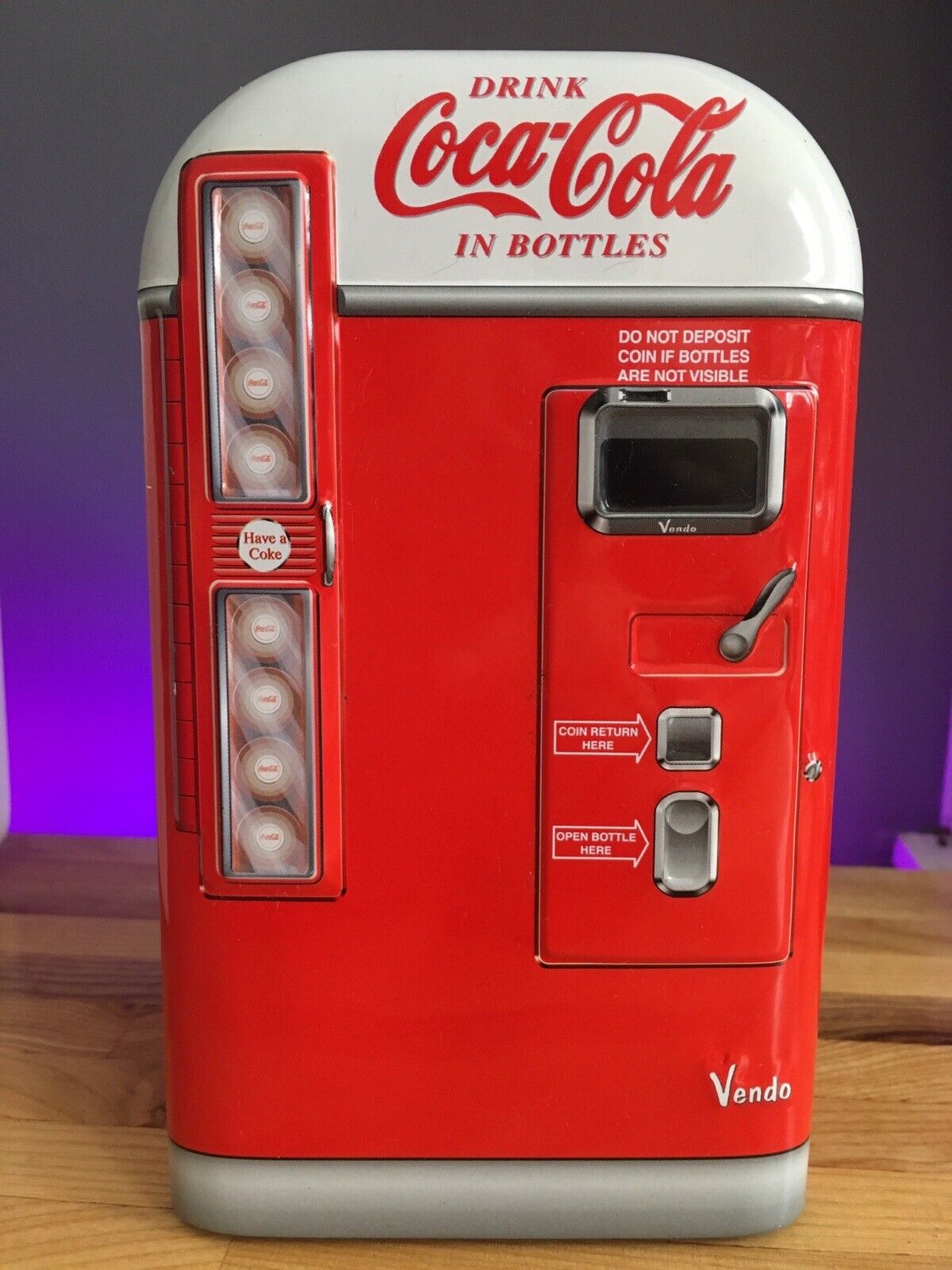 COCA-COLA Retro Vending Machine Hinged Tin Gift Candy