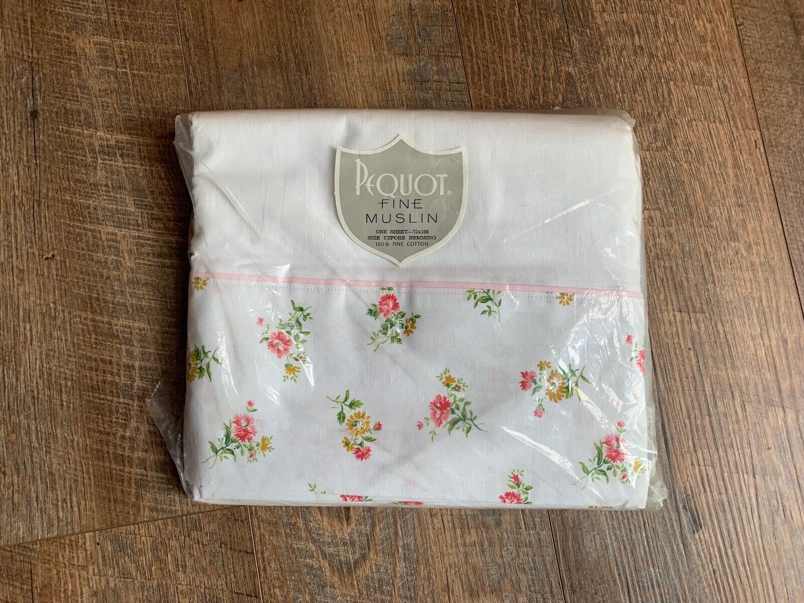 Pequot Fine Muslin  100% Fine  Cotton Floral Sheet Bed 72 X 108