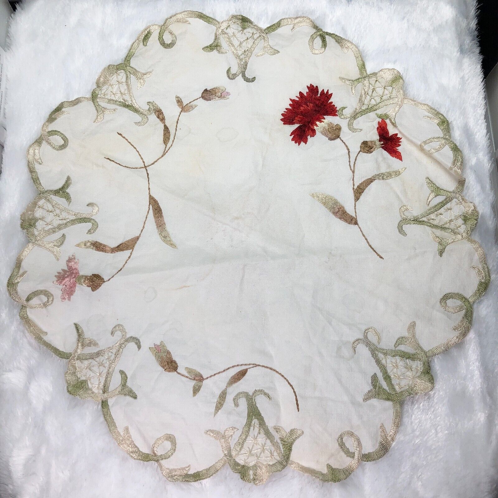 Antique Society Silk Embroidered Scalloped Edge Carnation Flowers Floral Doily