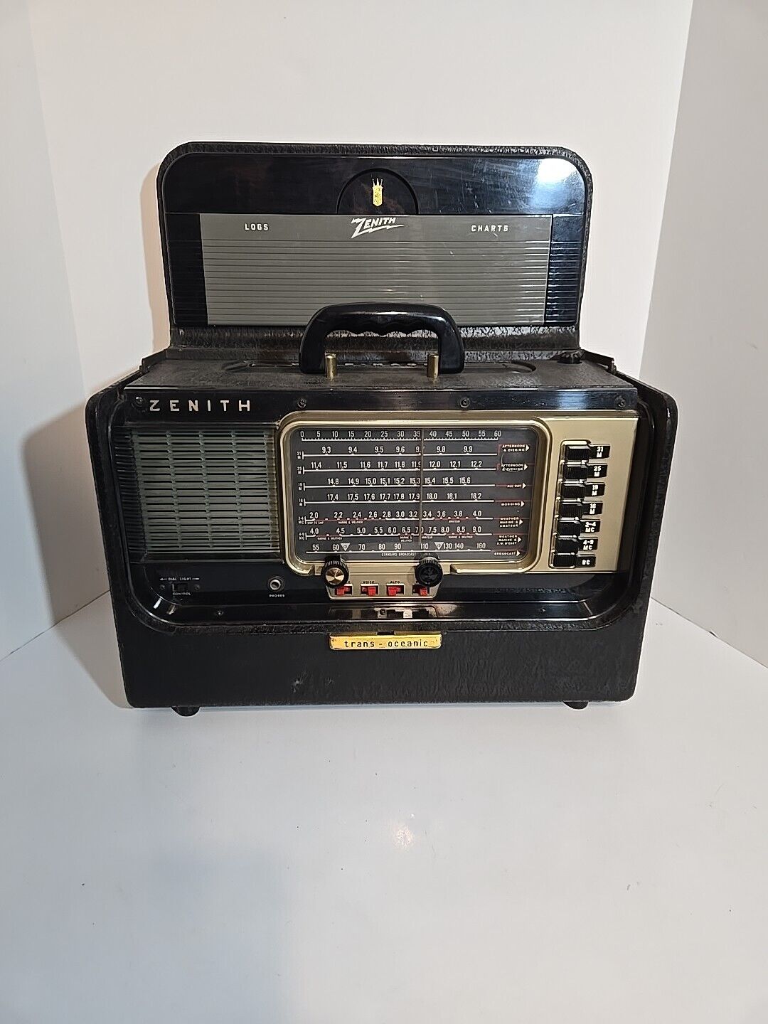 Vintage Zenith B600 Trans-Oceanic Portable Shortwave 6Band Tube Radio