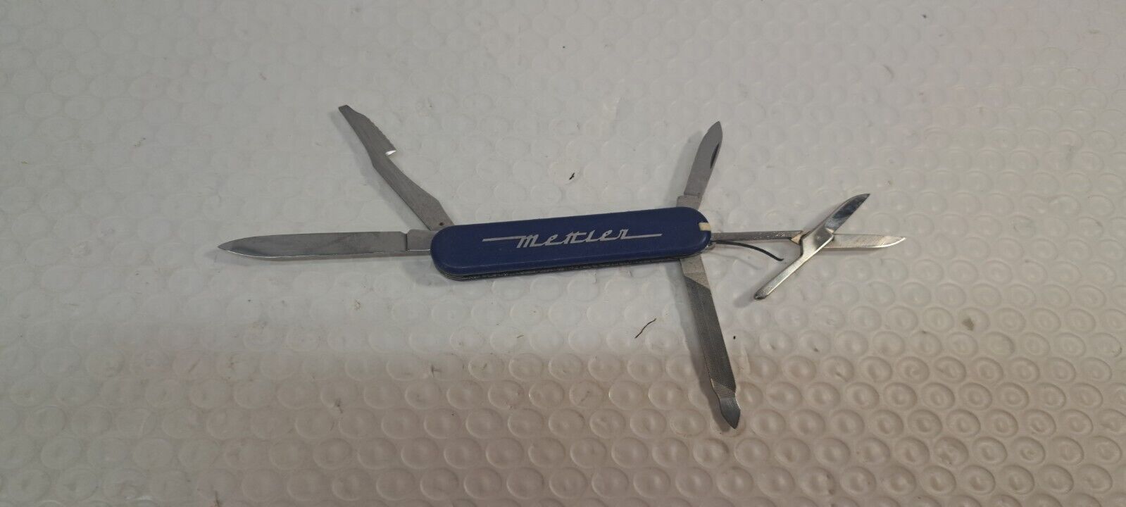 VICTORINOX EXECUTIVE blue  SWISS ARMY KNIFE--See Pics Damage to scissors spring