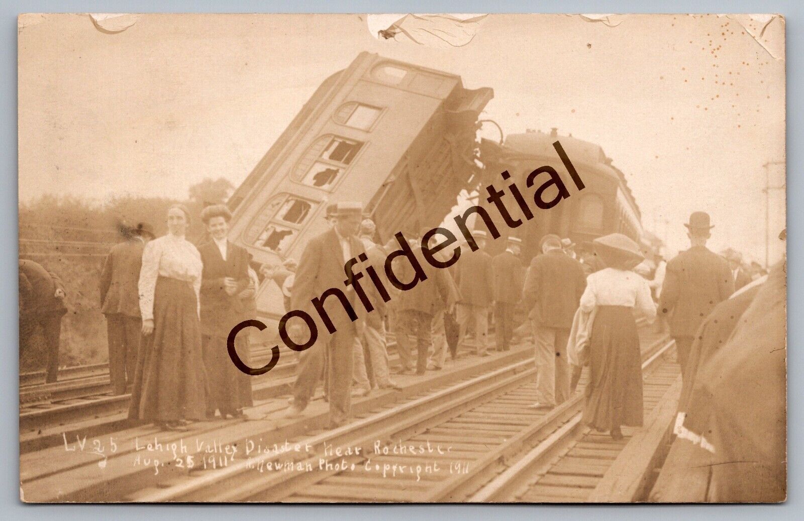 Real Photo Lehigh Valley RR Disaster Near Rochester NY New York RP RPPC H239