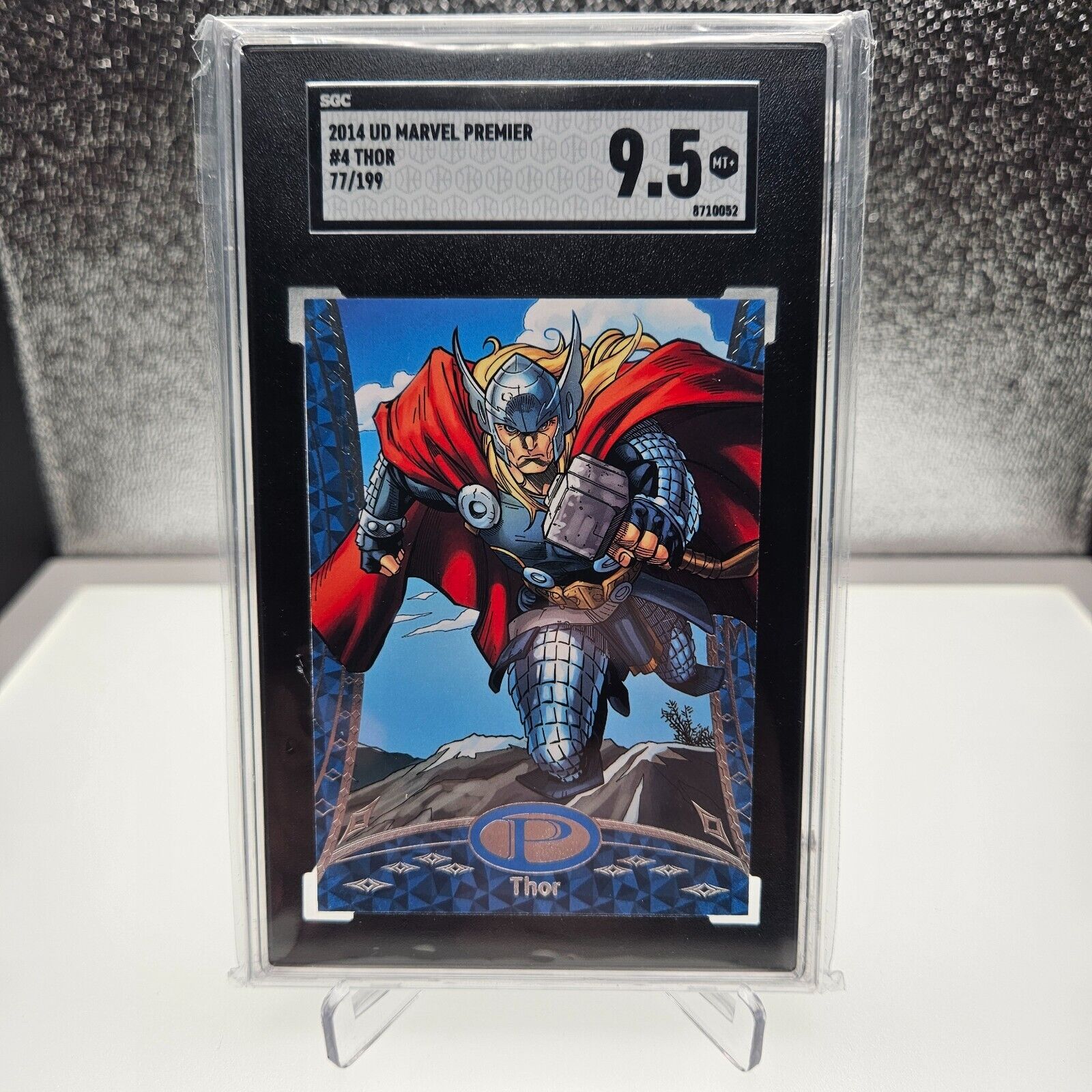 SGC 9.5 Mint 2014 UD Marvel Premier Thor #4 Blue 77/199