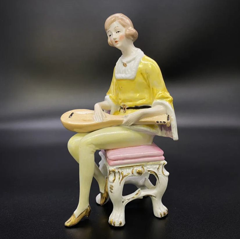 Vintage Statue Porcelain Gilded Germany Girl With Oud 1955 Multi-Colors 203 g