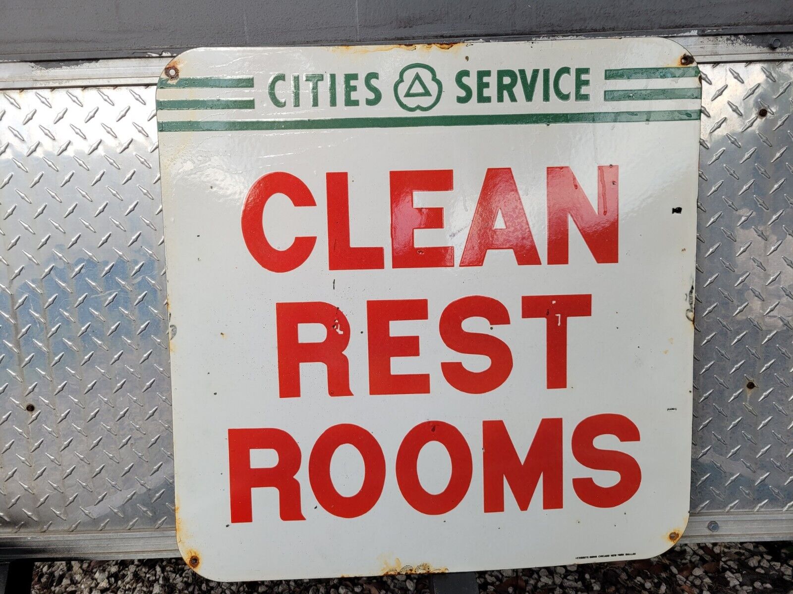 VINTAGE CITIES SERVICE PORCELAIN SIGN GAS STATION CLEAN RESTROOM TOILET BATHROOM