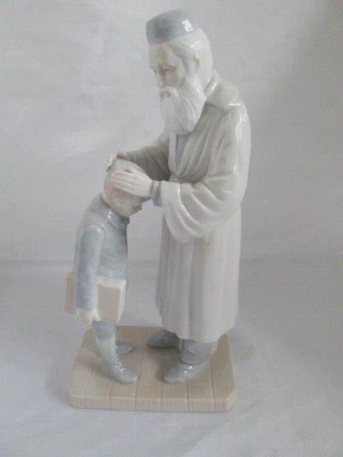 MOSHE YAKOV limited edition porcelain figurine--Rabbi blessing boy.  MINT