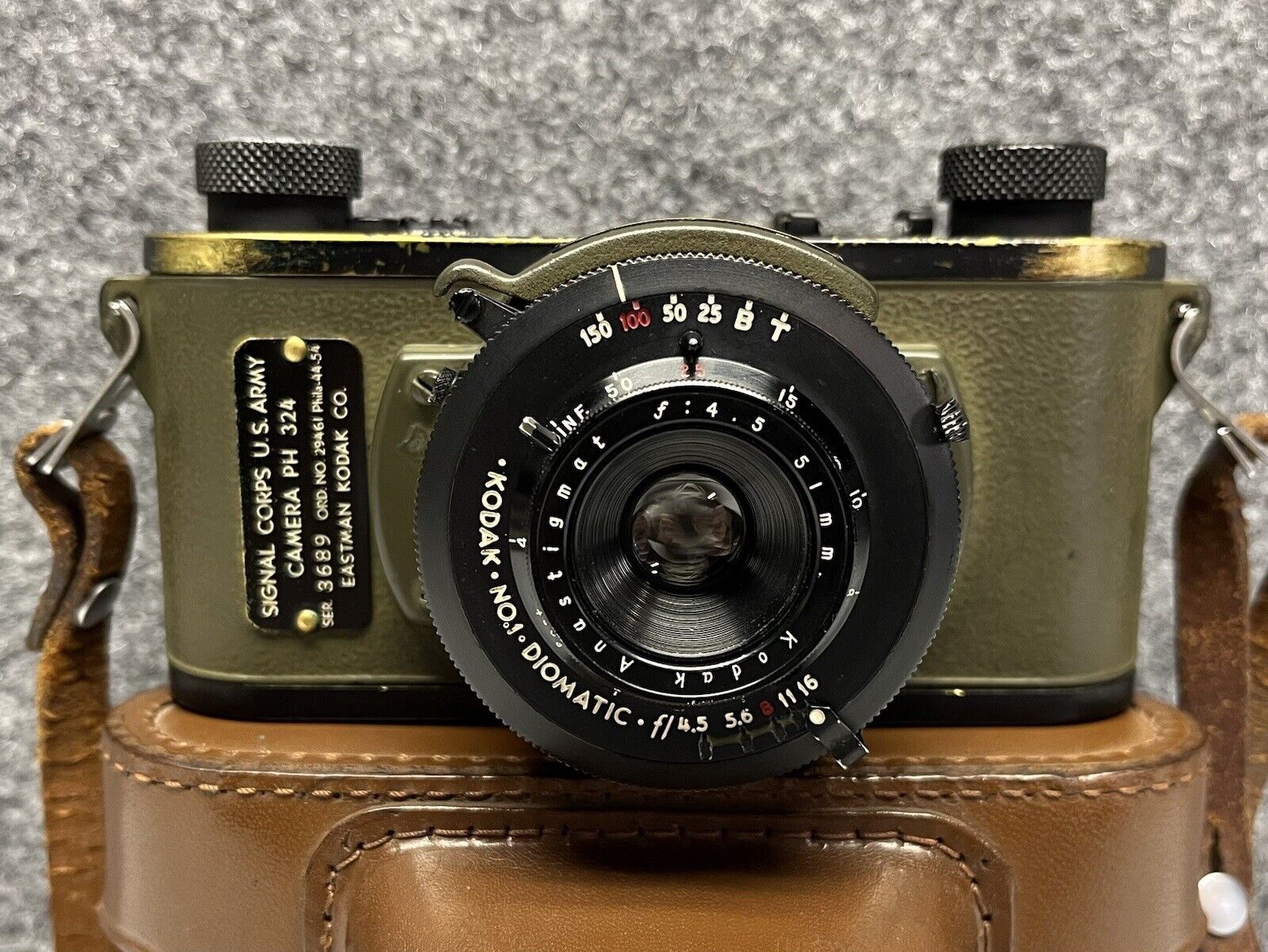 WW2 / U.S Army Signal Corps Field Camera / Kodak 35 / PH 324 & Case / 35 MM