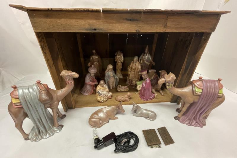 Large 18 Piece Hand Painted Nativity Set With Figures And Manger