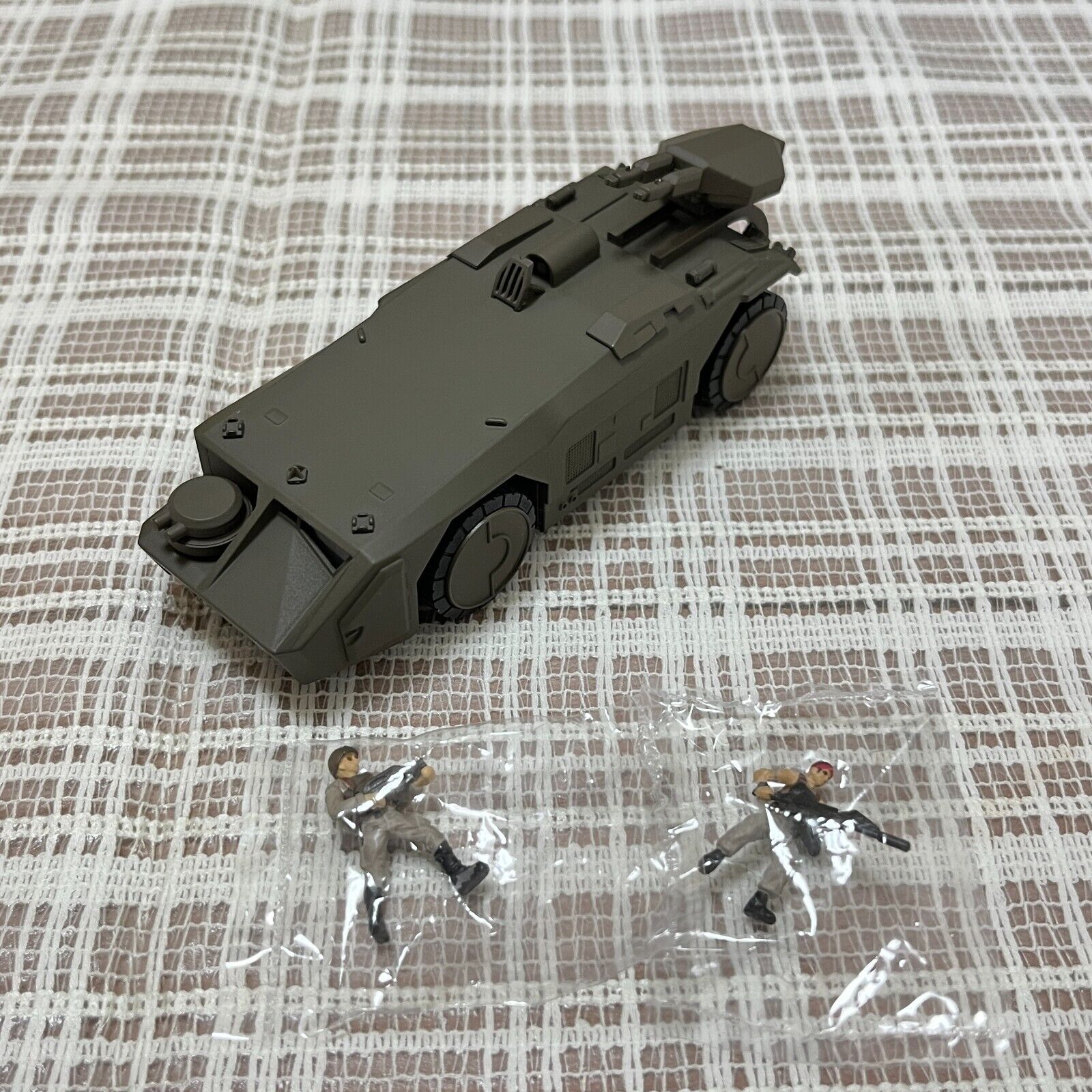 Aliens APC Armoured Personnel Carrier Standard 1/72 Diecast Aoshima In stock 2