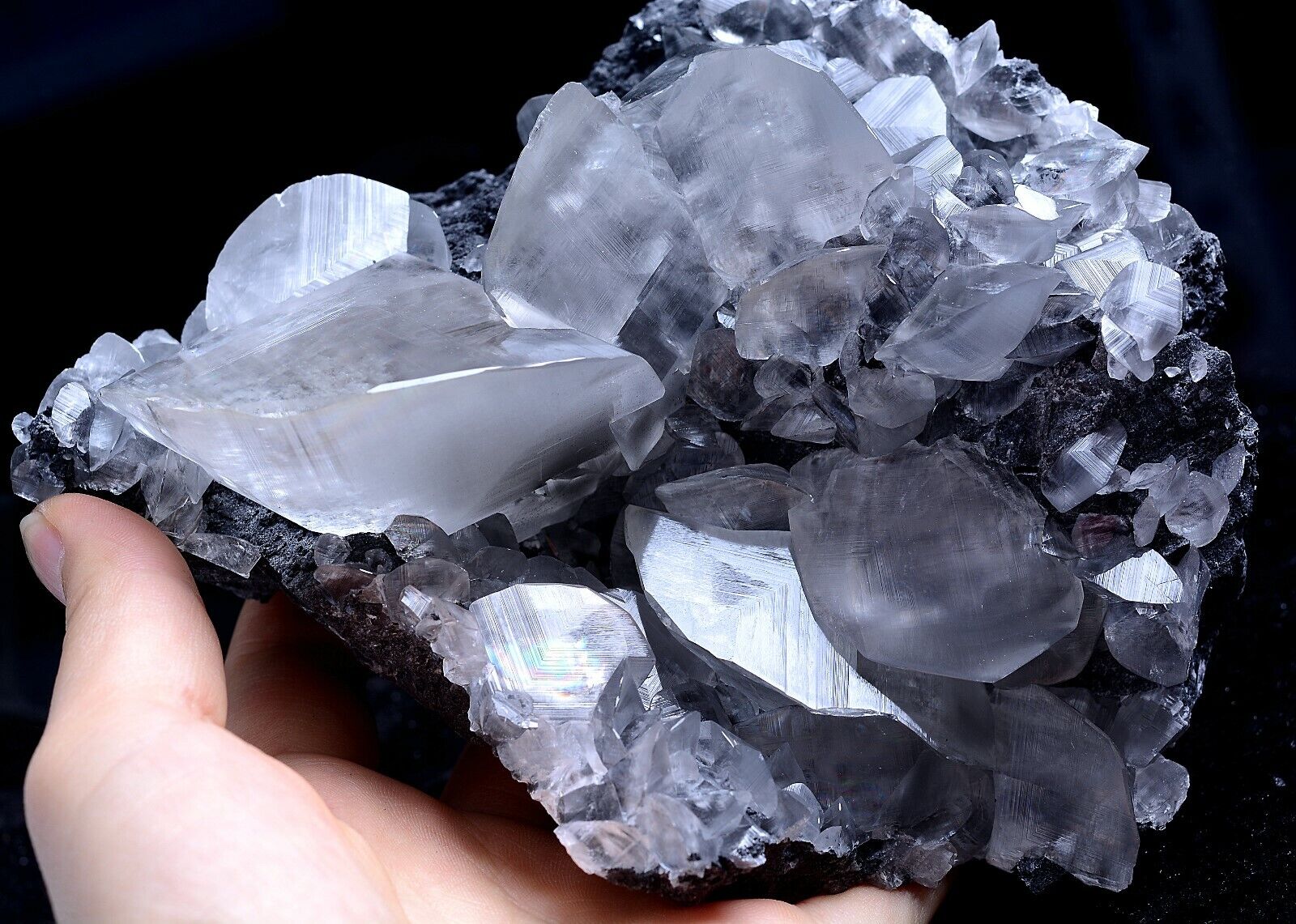 902g Natural Transparent Complete Calcite Mineral Specimen/ China