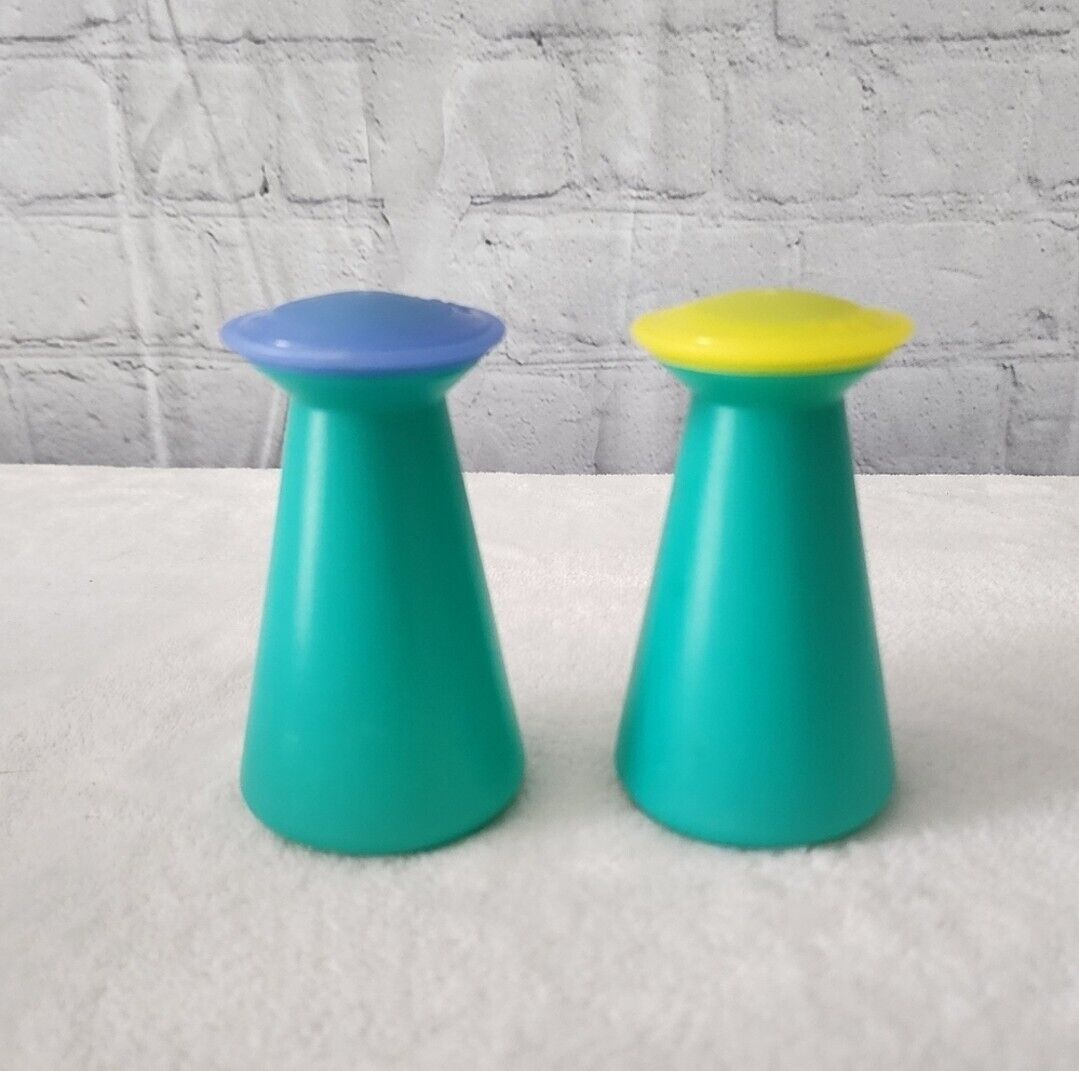 Tupperware Impressions Salt and Pepper Shakers Set Green Blue Yellow Vintage
