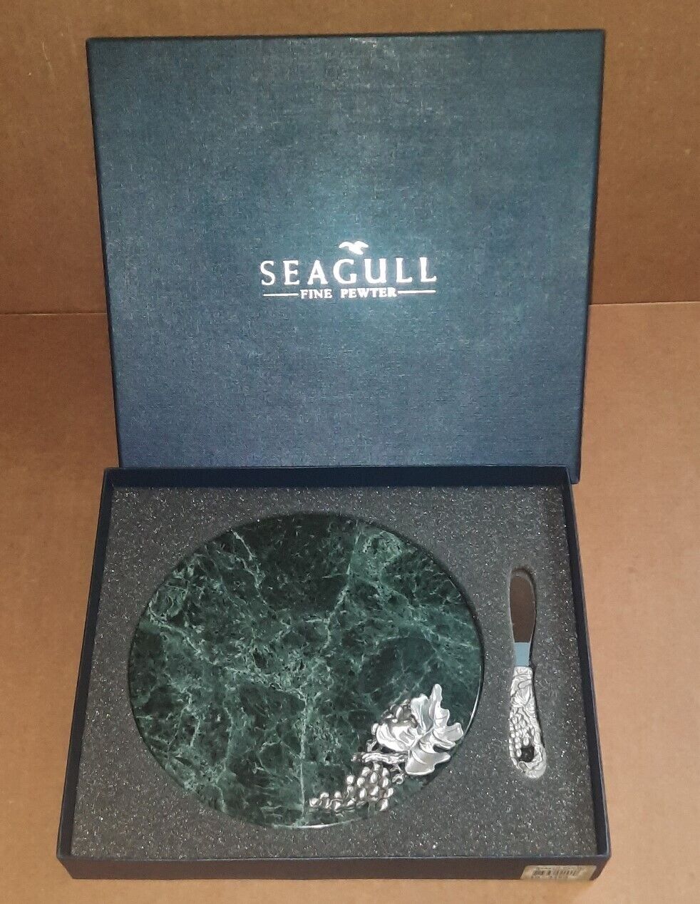 Cheeseboard With Matching Spreader Seagull Fine Pewter. Made in Nova Scotia