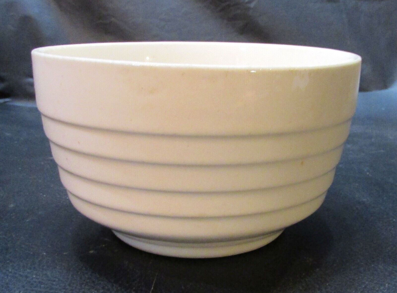Old 1930\'s Eggshell White USA Pottery 4 Ribbed Banded Antique 3x5 Small Bowl