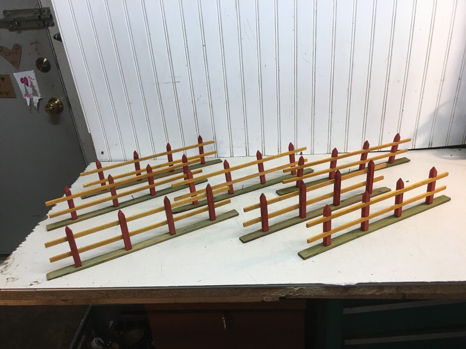 Vintage Christmas Wood Rail Fence Putz Train Display   7  Sections 16in x 3.5in