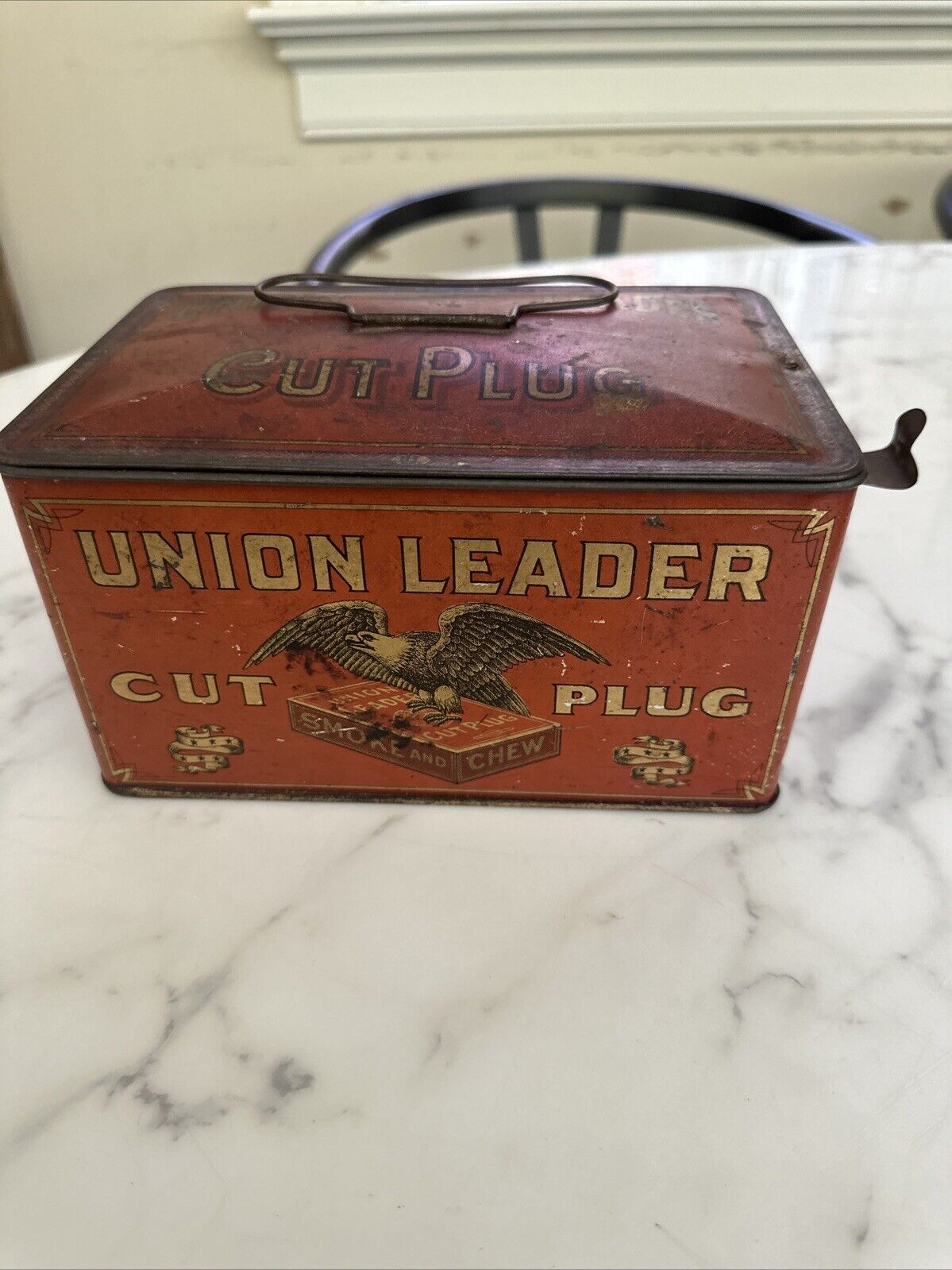 Antique Union Leader Cut Plug Handled & Hinged Tin
