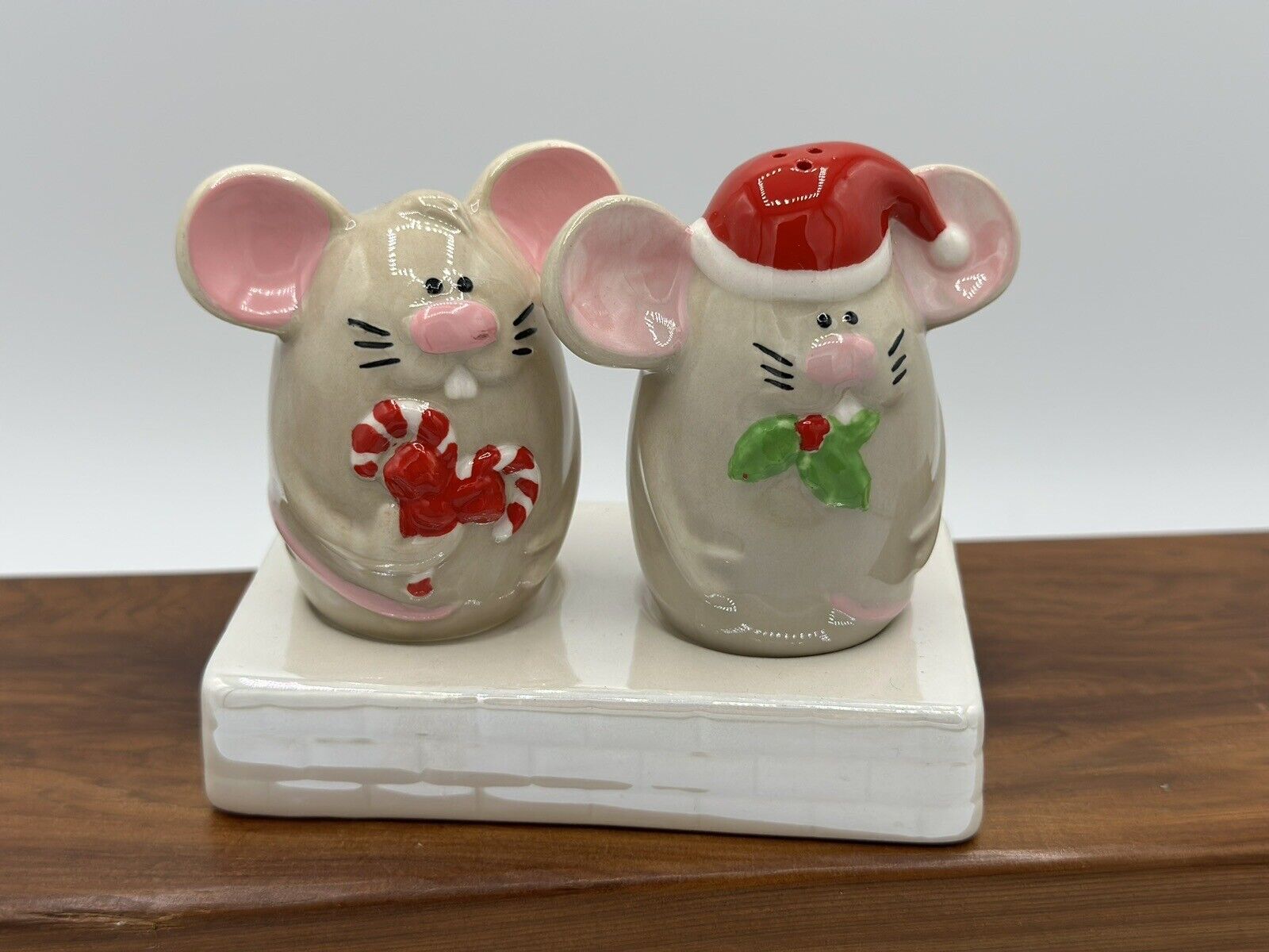 Christmas Mouse/Mice Salt & Pepper Shakers - Russ Berrie