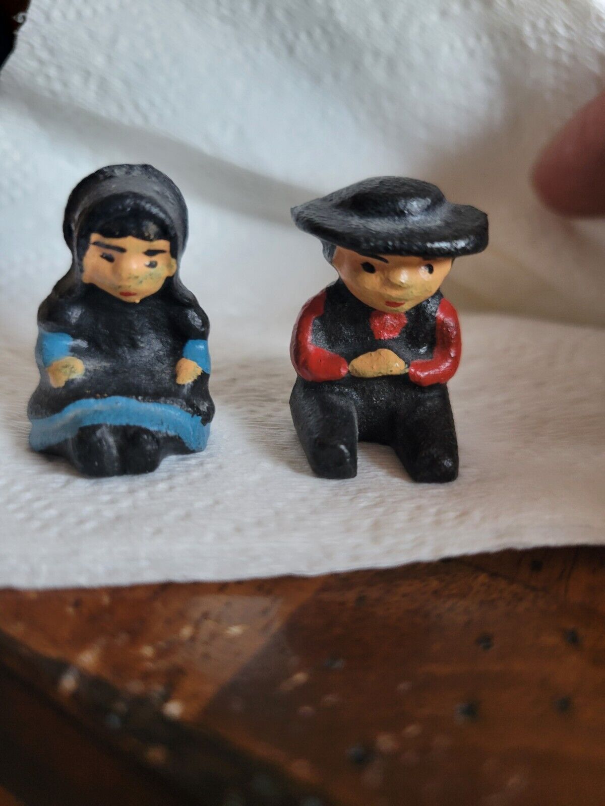 Vintage Cast Iron Amish Man and Woman Miniature Figurines