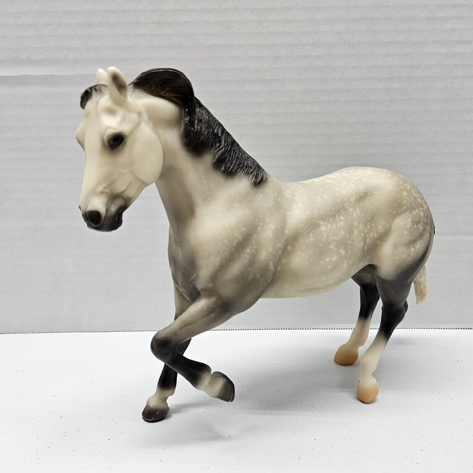 Breyer RANGER RANCH Dapple Grey - Traditional Cody Horse #1137 - Vintage 2001/02