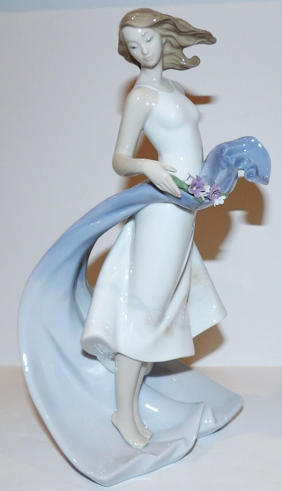 RARE RETIRED LLADRO PORCELAIN PRIVILEGE #8427 BLISSFUL YOUTH FIGURINE IN BOX