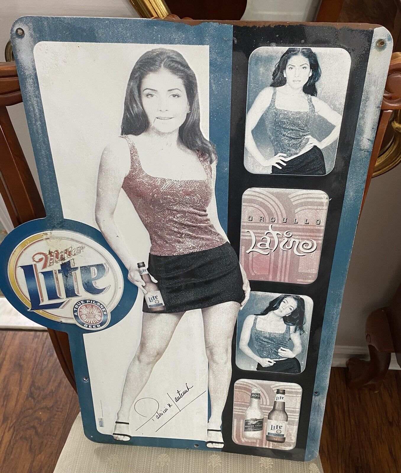 Miller Lite Beer Tin/Metal Bar Sign 2000 Orgullo Latino Sexy Patricia Manterola