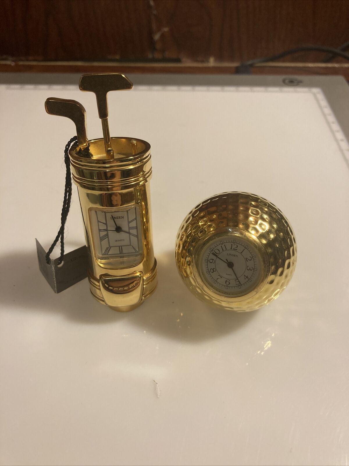 linden brass golf ball and golf bag Miniature Watch/novelty Clock.