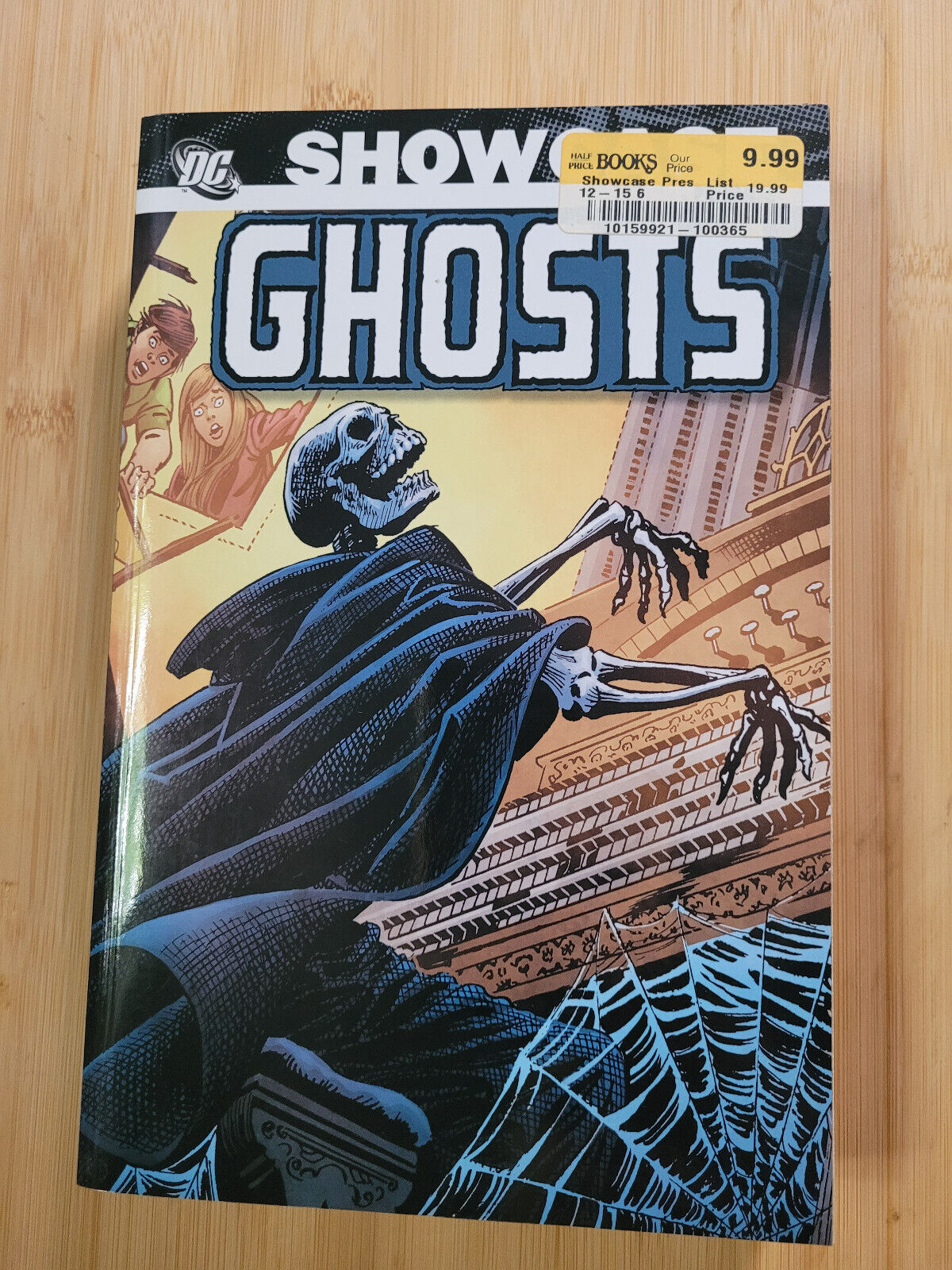 Showcase Presents: Ghosts #1 (DC Comics January 2012)