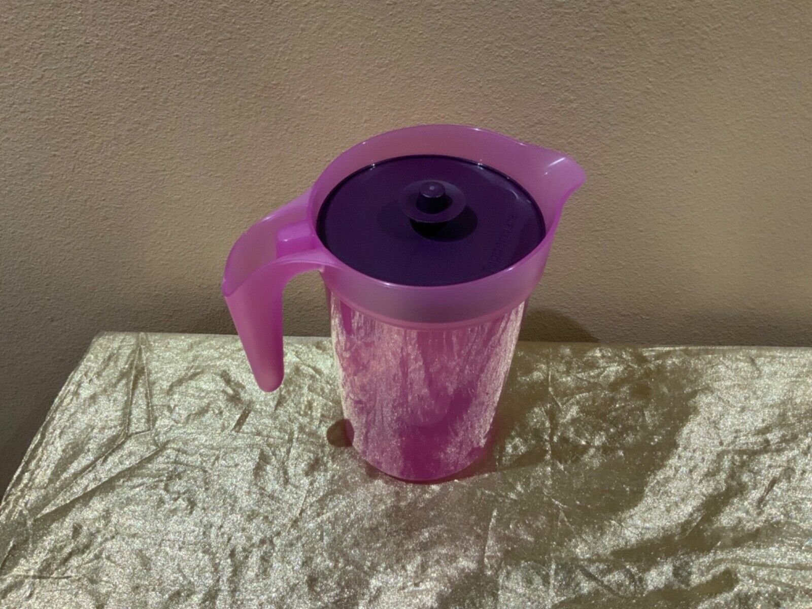 New Tupperware Beautiful Pitcher with Infuser 2L with 2 tone Purple/Plum Color