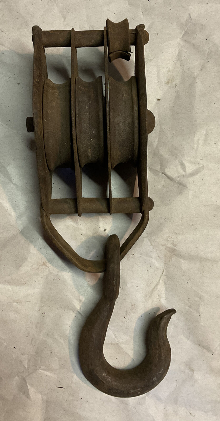 VTG Rustic Iron Tackle & Triple Pulley & Hook