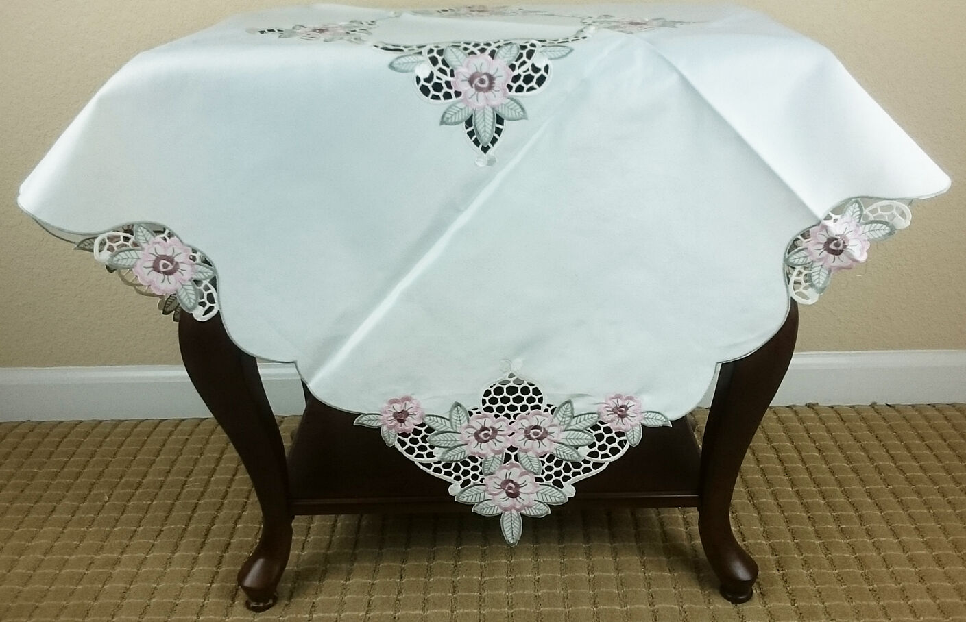 Ivory Embroidery Tablecloth 36\