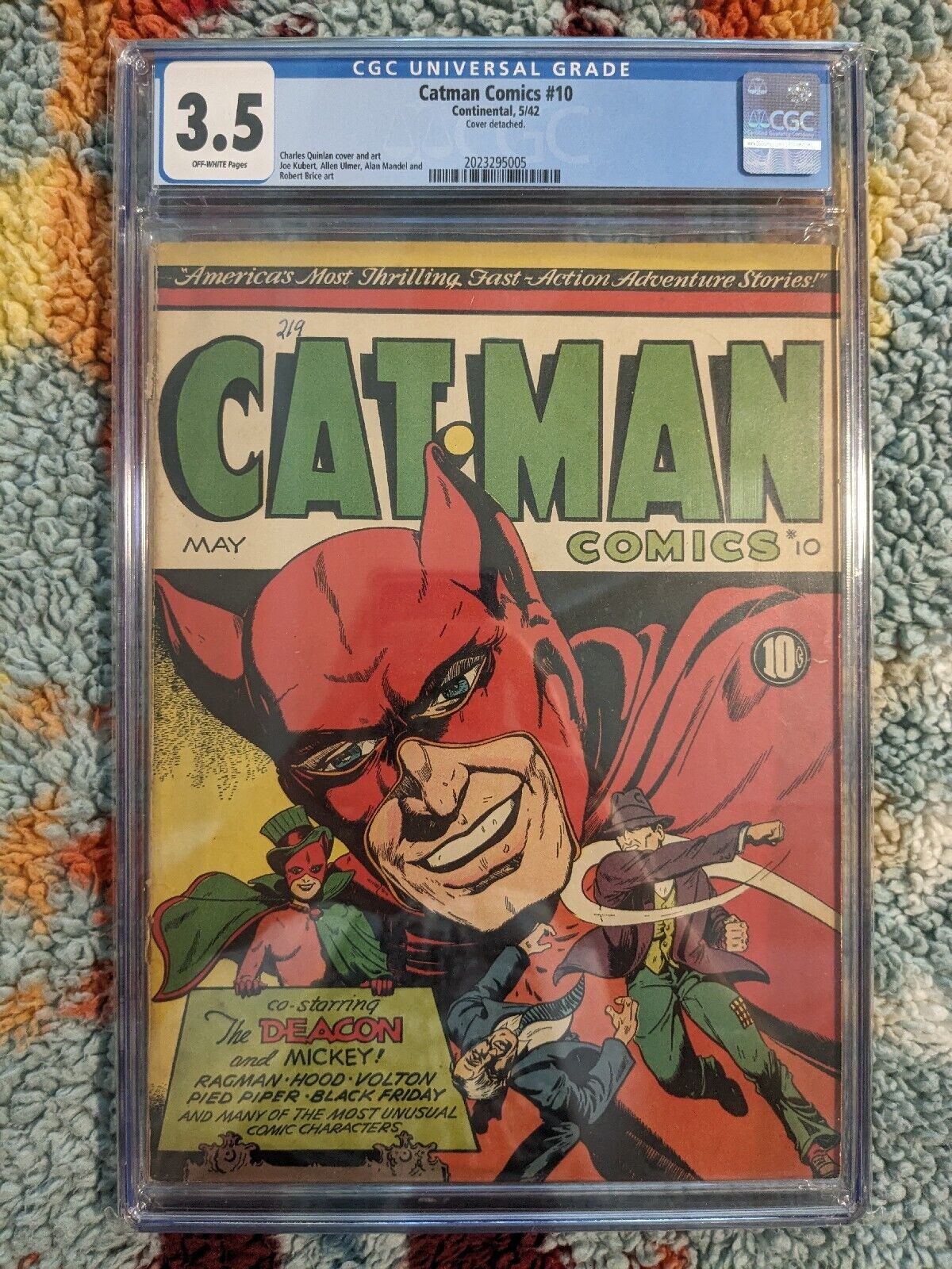 Catman Comics #10 - Classic Golden Age Cover - CGC 3.5 OW Pages - Gorgeous Book