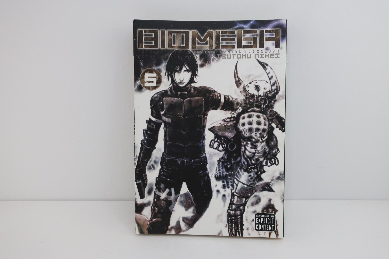Biomega English manga, vol 5, Tsutomu Nihei