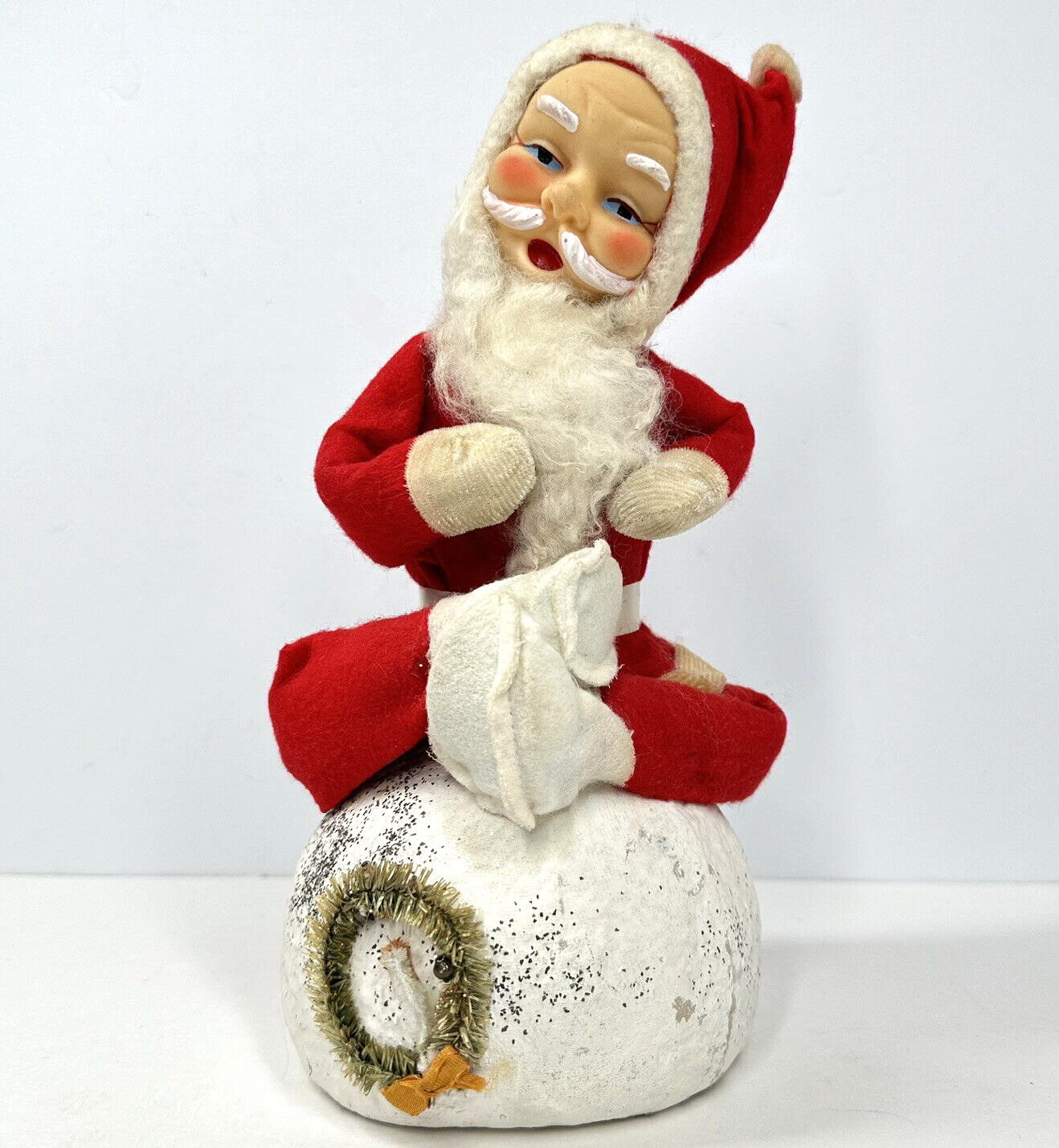 Christmas Santa Claus PAPER MACHE ON SNOWBALL Bottle Brush Wreath Felt VTG