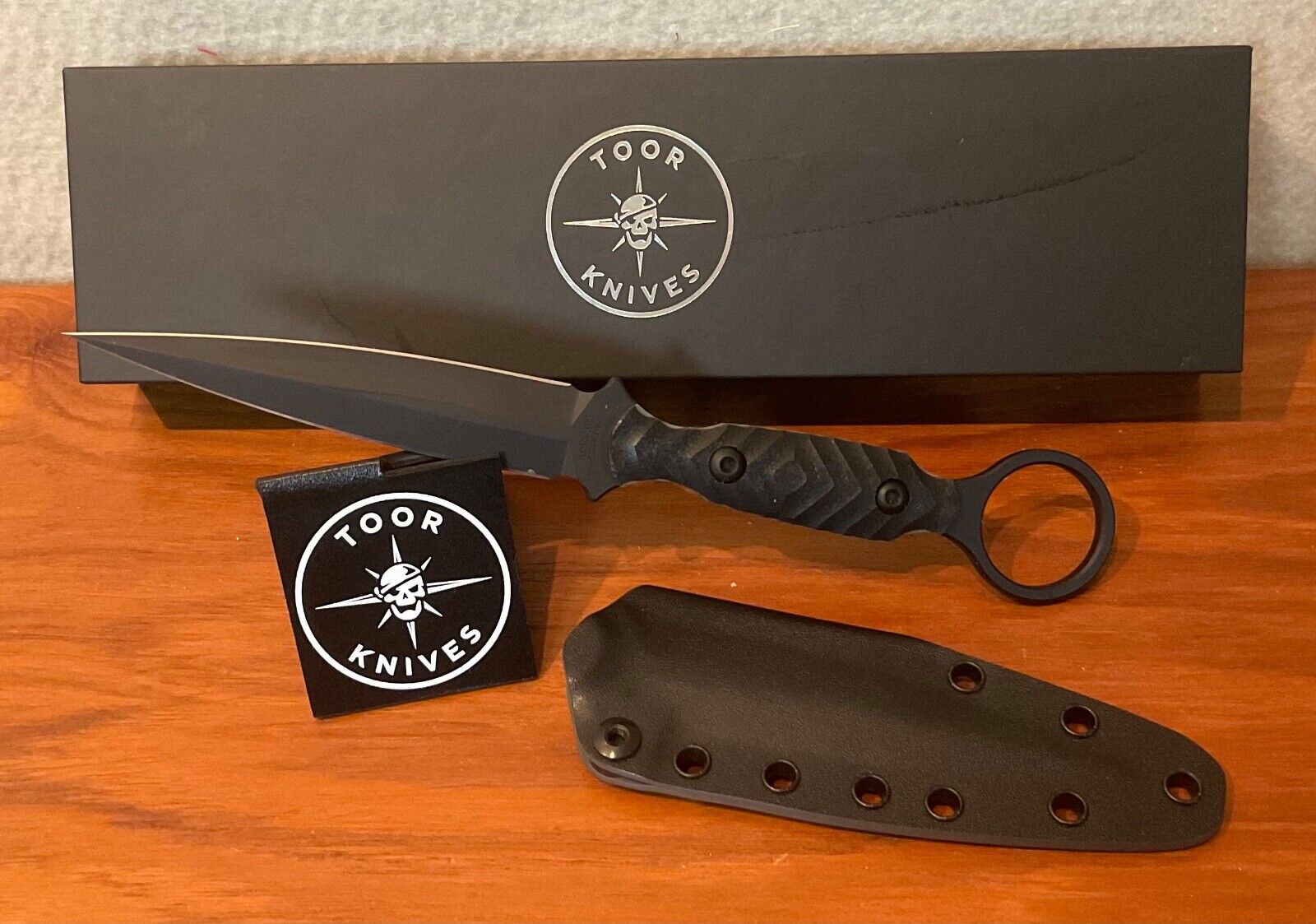 Toor Knives Specter R - SOCOM BLACK - STORE DISPLAY OPEN BOX