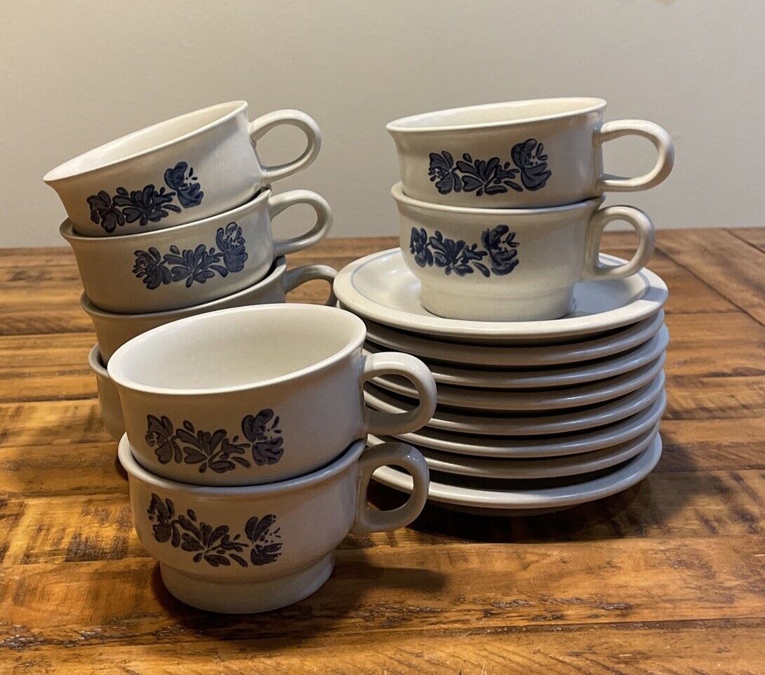 Vintage Pfaltzgraff Stoneware Yorktowne Tea Set Of 8 Cups & Saucers. Beautiful