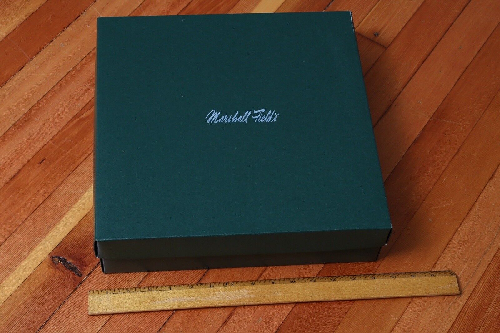 Marshall Fields's Green Vintage Square Gift Box From Chicago