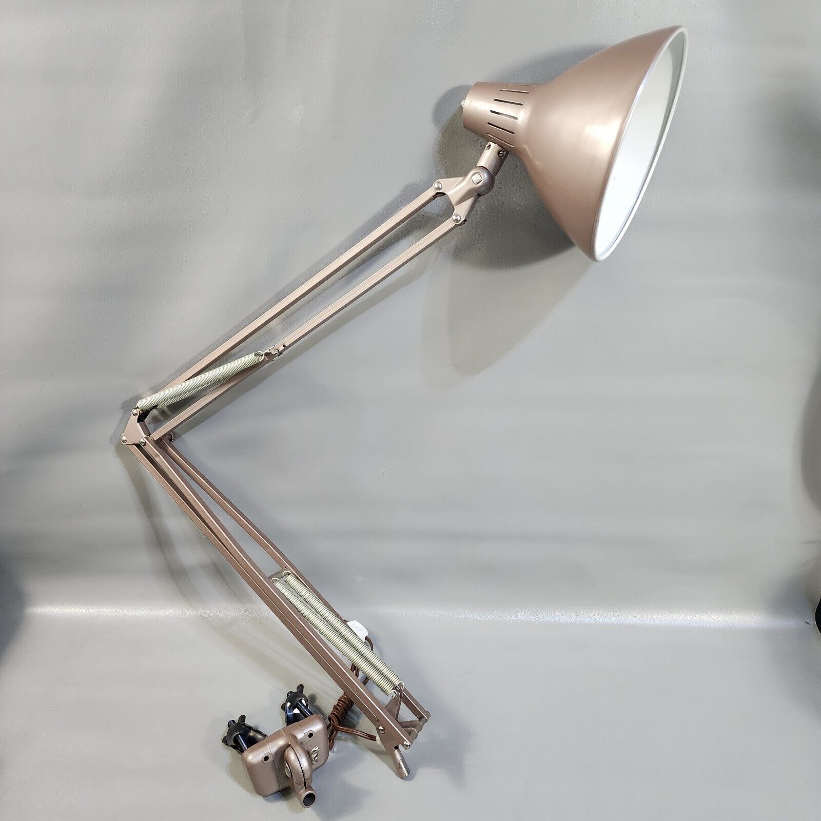 Vintage Articulating Desk Lamp Adjustable Drafting Work Light Clamp On Base