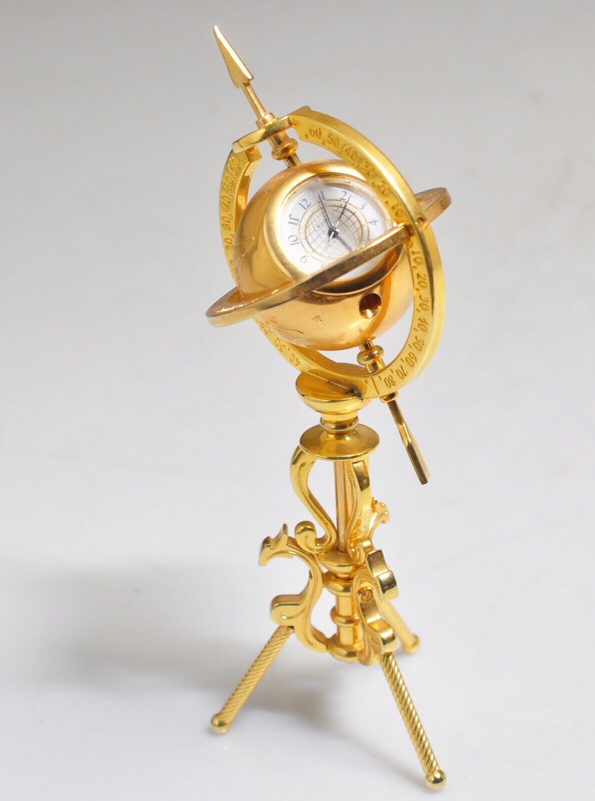 Bulova Brass Smithsonian Miniature Planetarium Globe Clock -B6200- 5 1/4\
