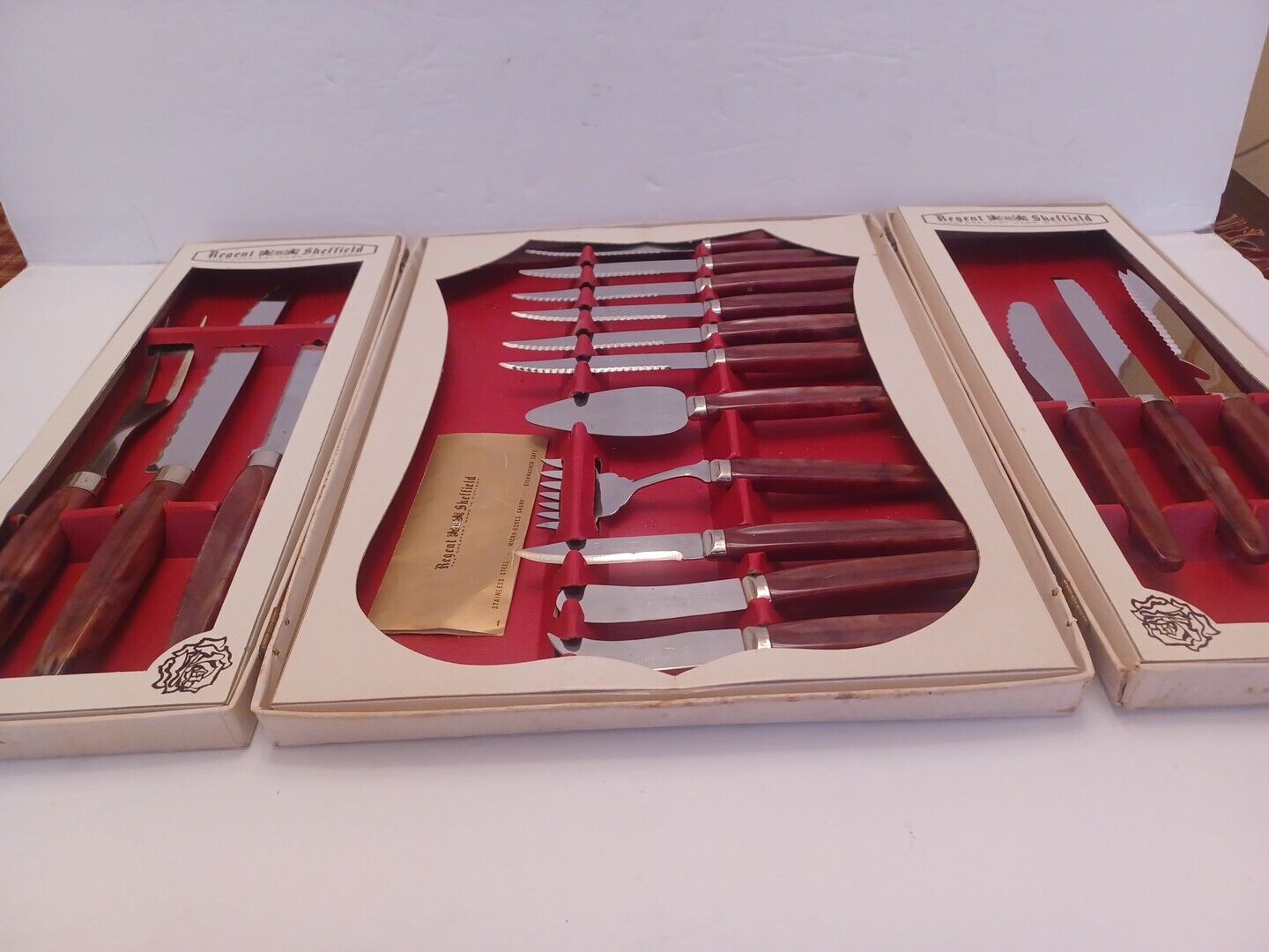 VTG Regent Sheffield Treasure Chest 17 Piece Cutlery Knife Set NEW OLD STOCK