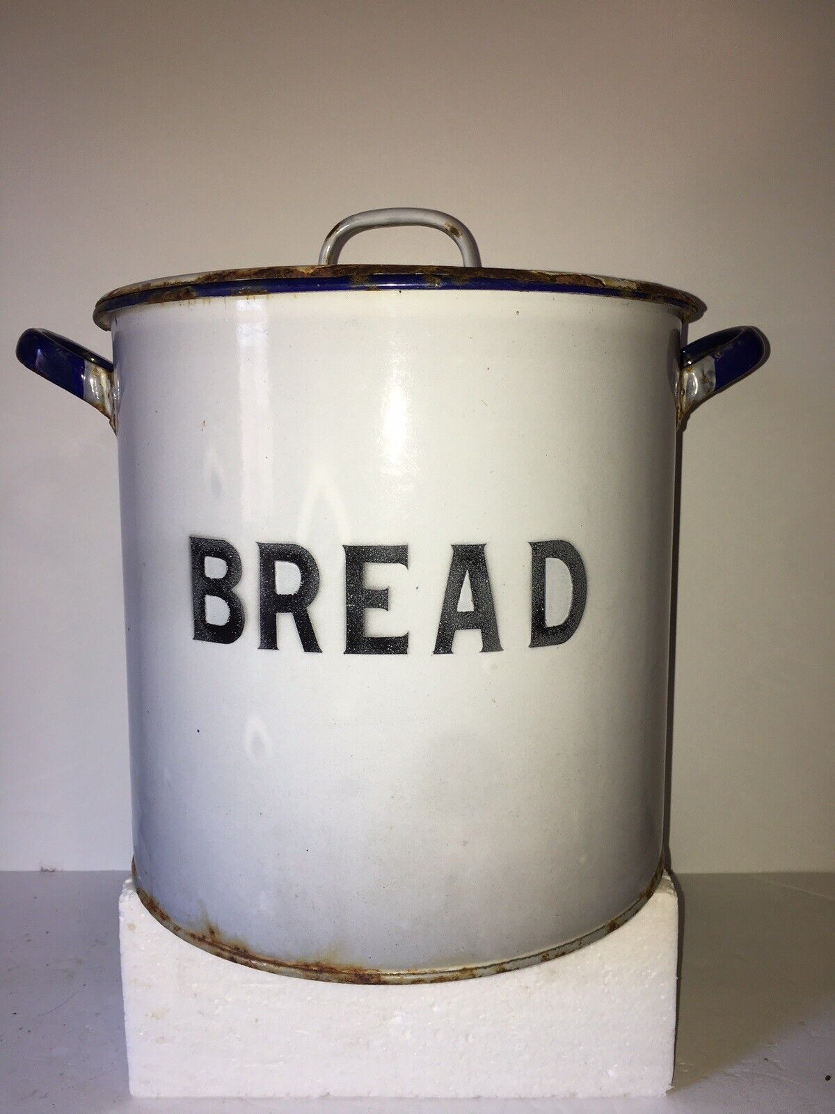 Vintage Antique Metal Bread Canister Country Farmhouse Kitchen