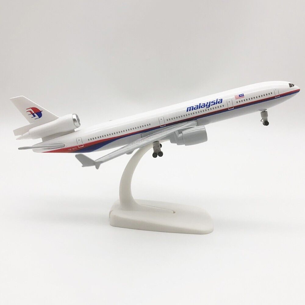 20cm Aircraft Malaysia Airlines McDonnell Douglas MD-11 Model Alloy Plane Toy