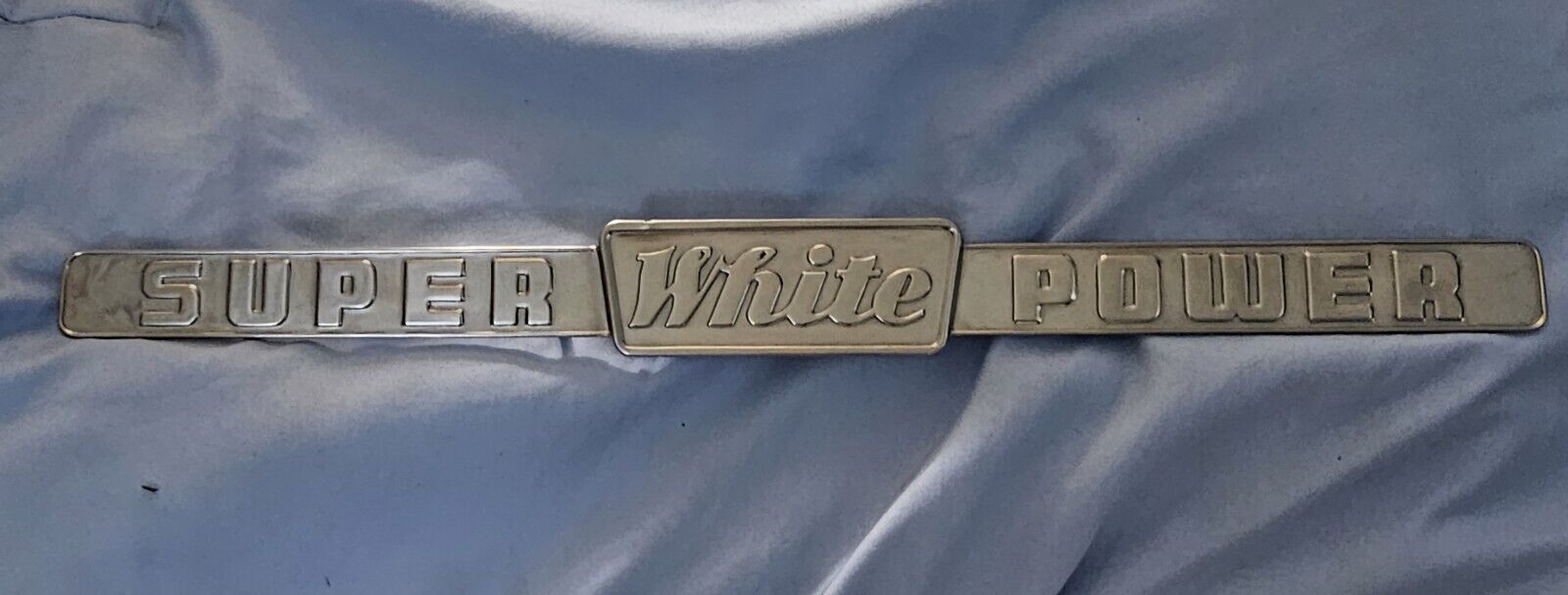 WHITE SUPER POWER TRUCK EMBLEM 1940\'S